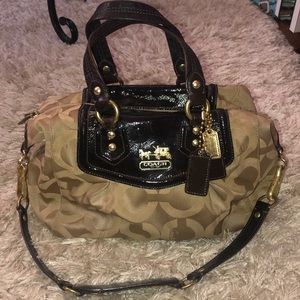 Coach bag beige with brown patent leather